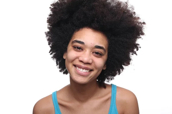 Красива Афроамериканська Жінка Посміхається — стокове фото