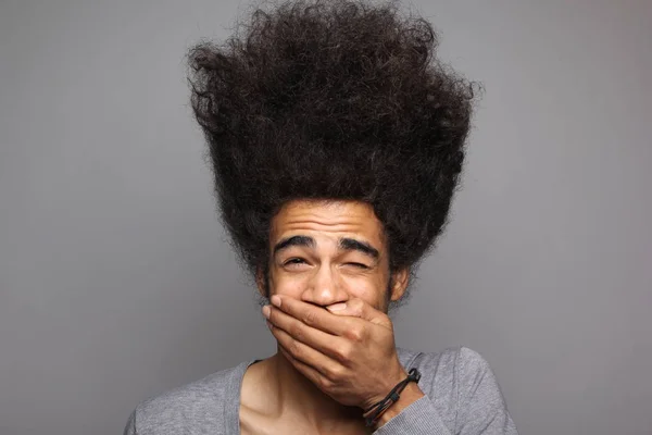 Zwarte Man Die Betrekking Hebben Haar Mond Winking — Stockfoto