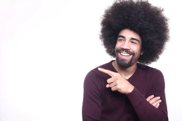 Felice Uomo Nero Con Capelli Grandi — Foto Stock