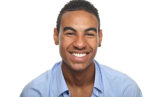 Sonriente Hombre Negro Posando — Foto de Stock