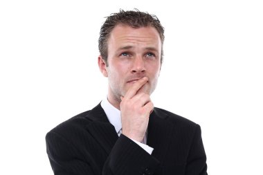 Beyaz genç adam hakkında bir şey düşünüyor