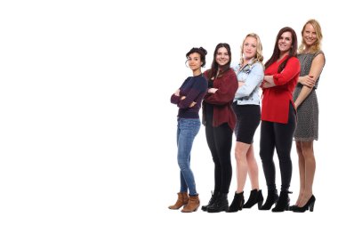 Beyaz arka planda ırklar arası kadın