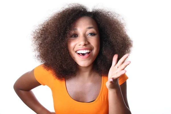 Hermosa Mujer Afro Americana Sonríe — Foto de Stock