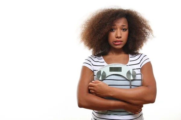 Mulher Afro Americana Bonita Está Segurando Balança Peso — Fotografia de Stock