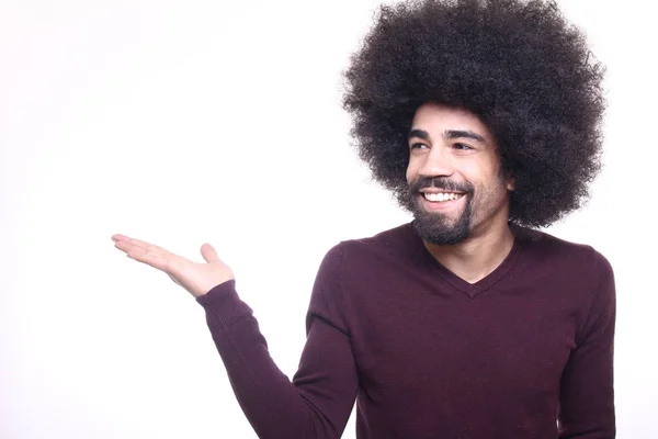 Homem Negro Feliz Com Cabelo Grande — Fotografia de Stock