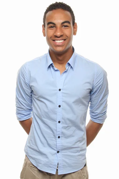 Sonriente Joven Negro Posando — Foto de Stock