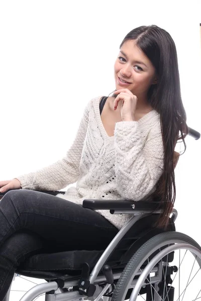 Joven Asiática Mujer Silla Ruedas Sonriente — Foto de Stock