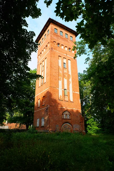 Wasserturm otradnoje (georgenswalde)) — Stockfoto