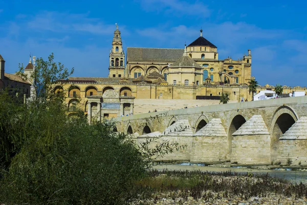 Mezquita Córdoba Puente Romano — Foto de Stock