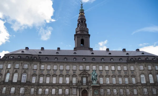 Palacio Christiansborg en Copenhague, Dinamarca — Foto de Stock