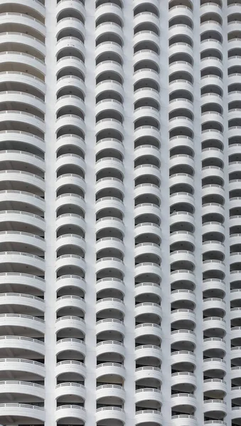 Uitzicht op het witte Hotel balkon — Stockfoto