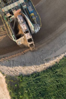 Kömür Maden Sanayi ve ağır ekipman ocağı üzerinde doğal havadan görünümü