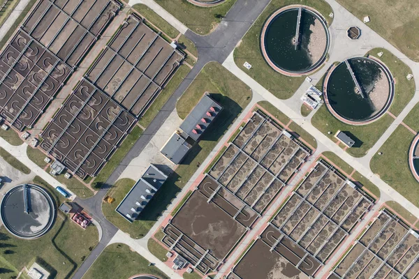 Vue aérienne de la station de traitement des eaux usées — Photo