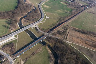 Demiryolu havadan görünümü