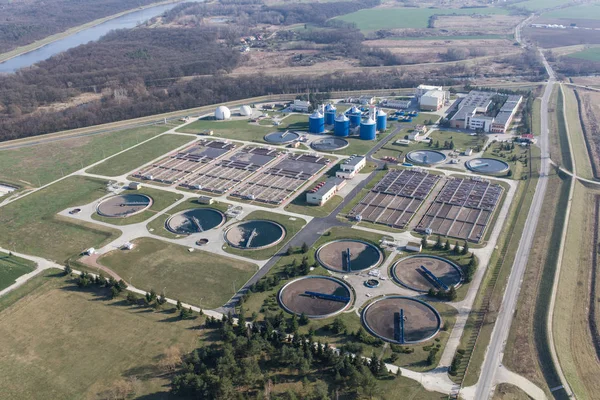 Veduta aerea dell'impianto di trattamento delle acque reflue — Foto Stock