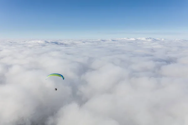 Aerial View Paraglider Clouds — Stock Photo, Image