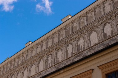 Krasiczyn, Polonya. Kalenin birçok Polonyalı kral tarafından ziyaret edildi. Krasicki Palace 