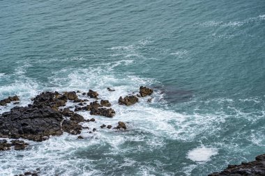 Taylors hata geçit Yeni Zelanda, Yeni Zelanda ocean beach, Yeni Zelanda, sisli havalarda Yeni Zelanda South Island şaşırtıcı natura sahil şeridi