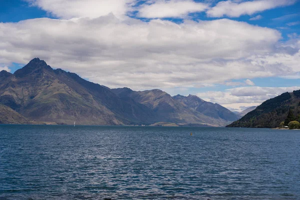 Great Lake Wakatipu Med Berg Bakgrunden Lake Wakatipu Strax Utanför — Stockfoto