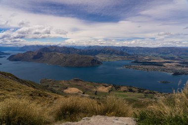 Roys 'un wanaka Yeni Zelanda' daki muhteşem manzarası, wanaka Roys tepesindeki harika manzara, Yeni Zelanda, Yeni Zelanda 'daki manzara fotoğrafçılığı, wanaka' da gidilecek yer.