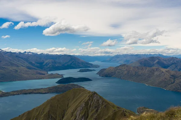 Roys 'un wanaka Yeni Zelanda' daki muhteşem manzarası, wanaka Roys tepesindeki harika manzara, Yeni Zelanda, Yeni Zelanda 'daki manzara fotoğrafçılığı, wanaka' da gidilecek yer.