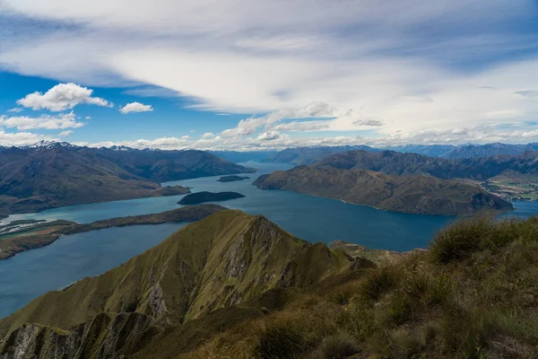 Roys 'un wanaka Yeni Zelanda' daki muhteşem manzarası, wanaka Roys tepesindeki harika manzara, Yeni Zelanda, Yeni Zelanda 'daki manzara fotoğrafçılığı, wanaka' da gidilecek yer.