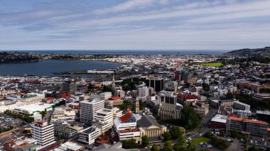 Yukarıdan Dunedin, Dunedin Yeni Zelanda 'nın insansız hava aracı görüntüsü, şehir manzarası fotoğrafçılığı