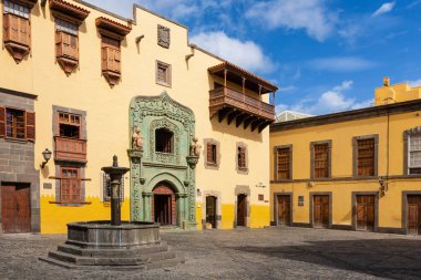 Las Palmas de Gran Canaria, İspanya 'daki Cristobal Colon evinin ön cephesi