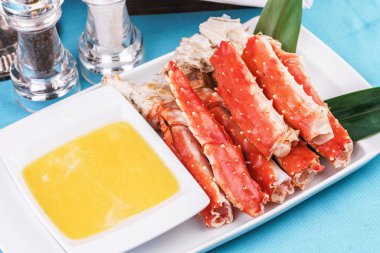 Kremalı tereyağı soslu yengeç eti