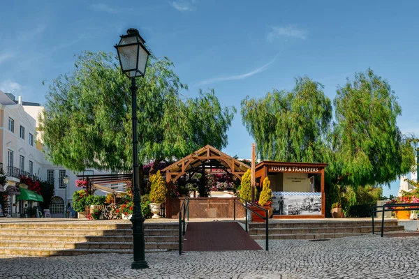 Old Village w Algarve, Portugalia jest kolekcja właściwości 280, zbudowany w XVIII wieku portugalski i angielski architekturze położony w środku pole golfowe Pinhal w Vilamoura, Algarve — Zdjęcie stockowe