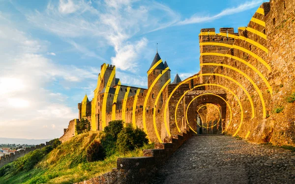 Carcassonne, a hilltop town in southern France, is an UNESCO World Heritage Site famous for its medieval citadel — Stock Photo, Image