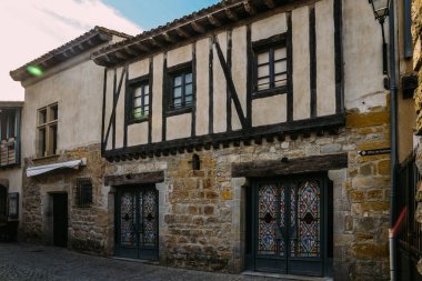 Cephe Carcassonne, Güney Fransa'da - UNESCO Dünya Miras Listesi bir tepenin şehir Engizisyon Müzesi