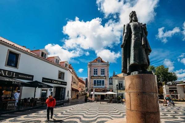 Kral Peter ı heykel 5 de Outubro Meydanı'nda tarihi Cascais Merkezi