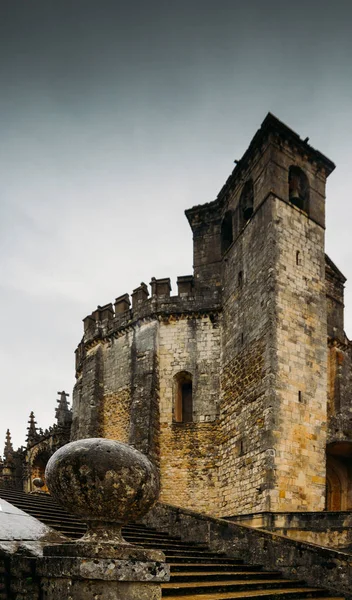 Entrada al Convento de Tomar del siglo XII en estilo manuelino- Tomar, Portugal - Patrimonio de la Humanidad UNESCO Ref: 265 — Foto de Stock
