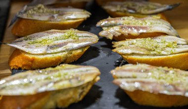 Bask ülkesinin pintxos 'u olarak adlandırılan İspanyol tapaları