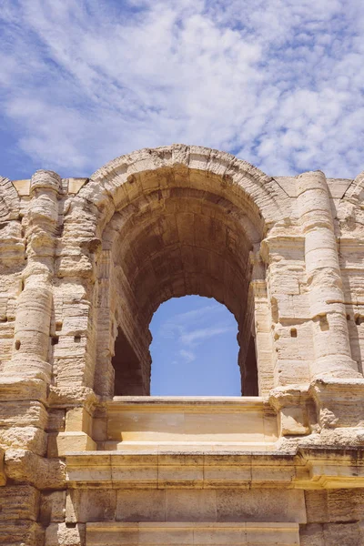 Arena und römisches Amphitheater, Arles, Provence, Frankreich — Stockfoto