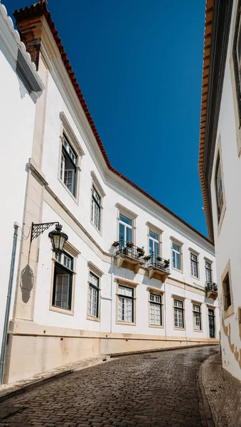 Faro, Algarve, Portekiz dar sokak — Stok fotoğraf
