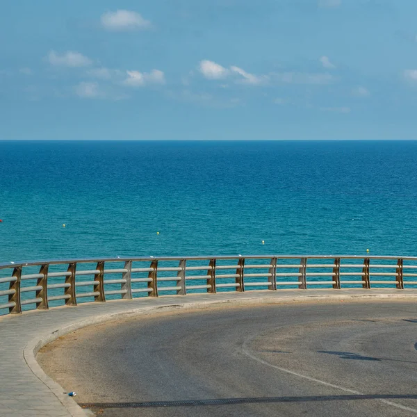 Turquoise ocean view in Costa Daurada, Tarragona, Catalonia, Spain — Stock Photo, Image