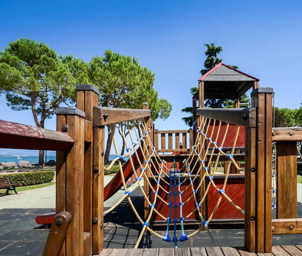 Outdoor adventure playground for kids overlooking beautiful Lake Garda in Lombardy Italy — Stock Photo, Image