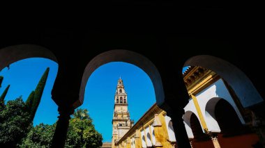 Cordoba, İspanya La Endülüs katedral Belltower çerçevesinde
