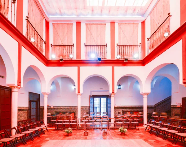 巴卢阿特阿尔坎塔拉在塞维利亚中心, 西班牙, 安大路西亚的表演大厅空 La — 图库照片