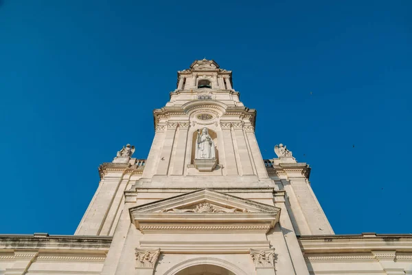 O Santuário de Fátima, também conhecido como Basílica de Nossa Senhora de Fátima, Portugal — Fotografia de Stock