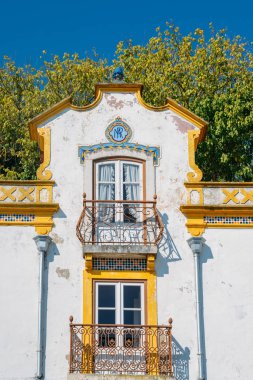Obidos, Portekiz, Avrupa'nın geleneksel badanalı ev