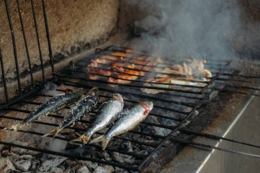 Izgara tuzlu uskumru ızgara closeup balık