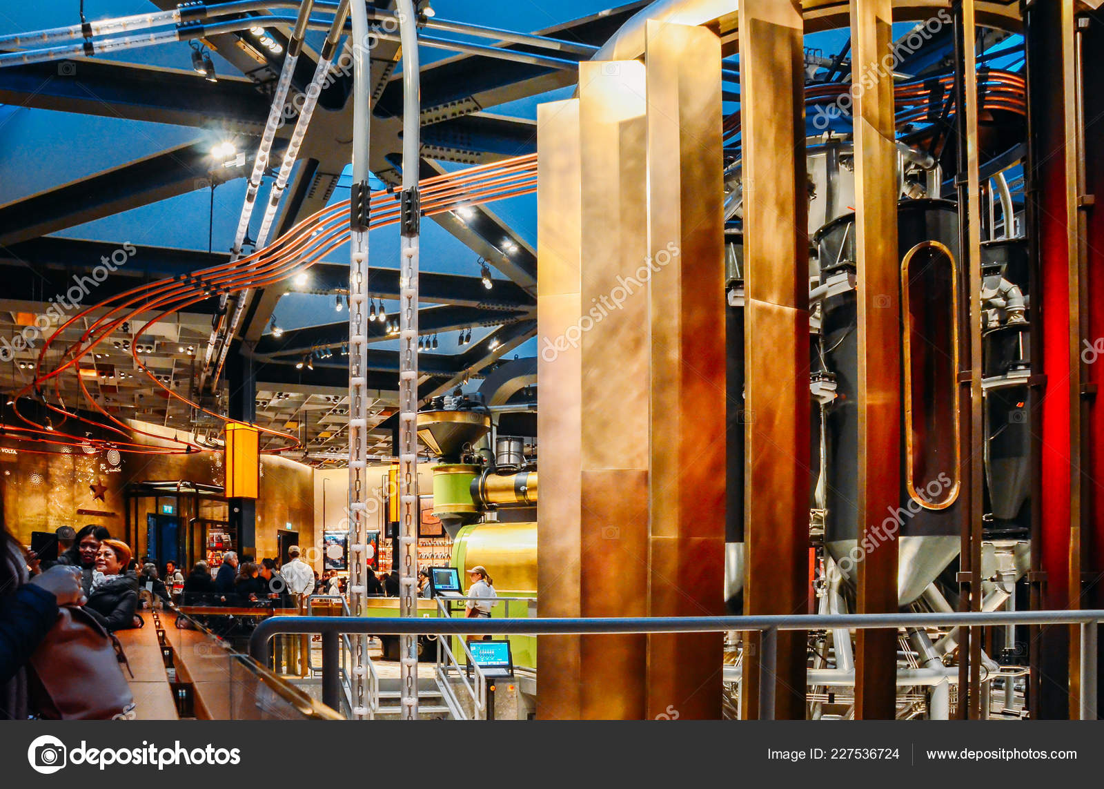 Milan Italy Nov 18 Wide Angle View Interior Starbucks Concept Stock Editorial Photo C Brasilnut