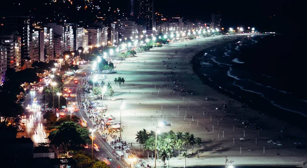 Słynnej plaży Copacabana, oglądany z góry, Rio de Janeiro, Brazylia — Zdjęcie stockowe