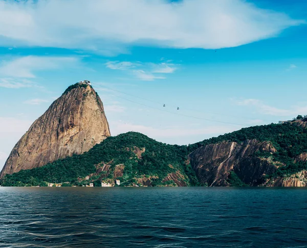 Digitális kompozit az elárasztott Sugarloaf Mountain in Rio de Janeiro, Brazília — Stock Fotó