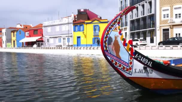 葡萄牙阿韦罗传统葡萄牙船只莫利塞罗的宗教艺术品特写 - 4k — 图库视频影像
