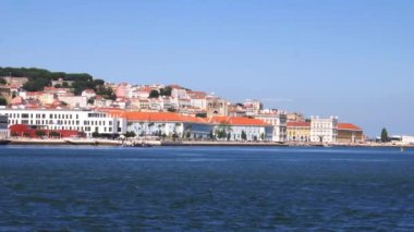 Lizbon Şehir merkezi, Portekiz Tagus nehri bir feribot yakalanan