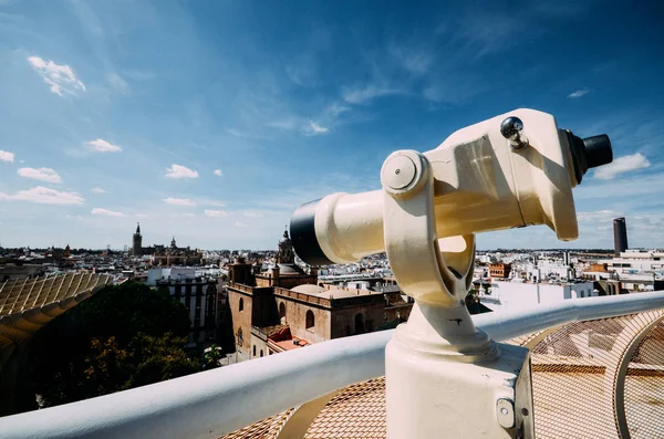 Panoramatický výhled z vrcholu vesmírného Metropolu Parasol, setas de Sevilla, za slunného letního dne — Stock fotografie